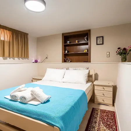 Grande Luxury - 3 Kalamata