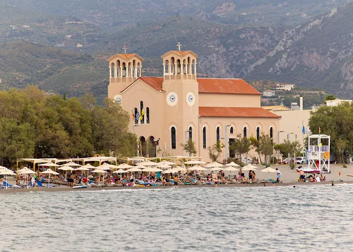 Grande Luxury - 3 * Kalamáta