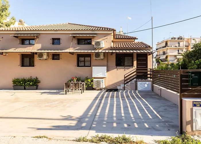 Grande Luxury - 3 Kalamata