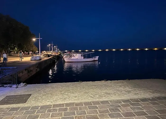 Grande Luxury - 3 Apartman Kalamáta